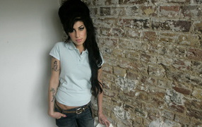unusual Amy Winehouse