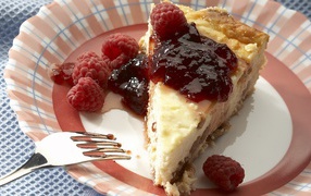 	 Pie with raspberry jam