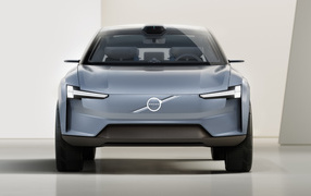 2021 Volvo Concept Recharge front view