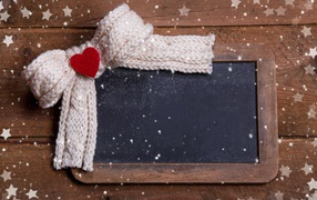 Шаблон открытки на деревянном фоне на День Влюбленных