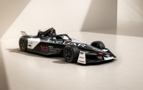 2022 Jaguar I-Type 6 racing car