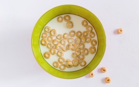 Milk with cereal in a bowl