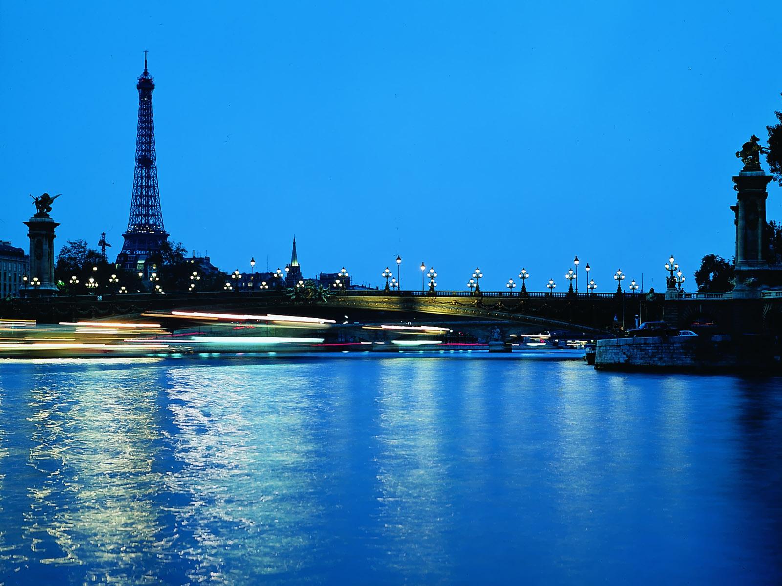 Paris in the evening wallpapers and images - wallpapers, pictures, photos