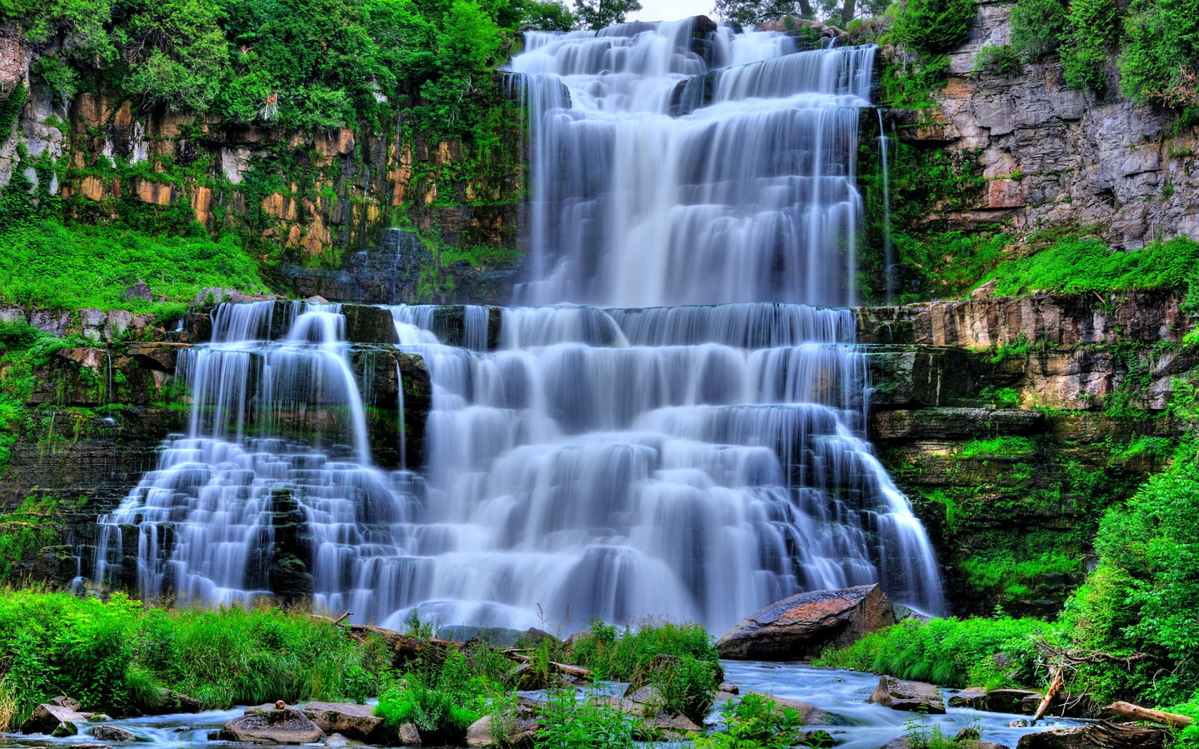 Nature_Waterfalls_Beautiful_waterfall_029322_.jpg