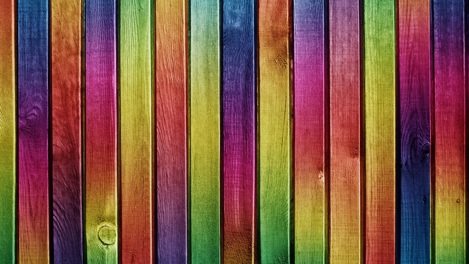 Разноцветный забор