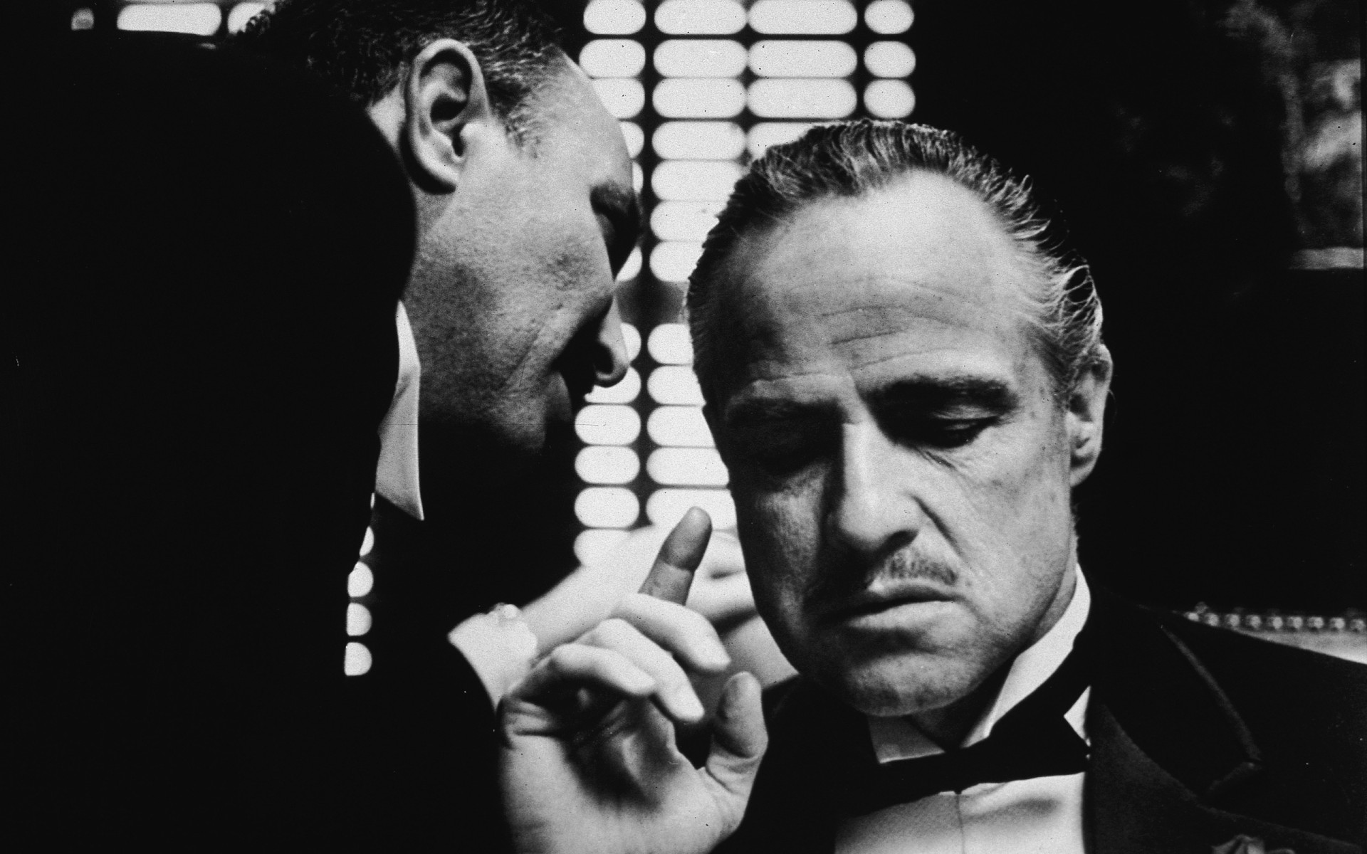 Men_Male_Celebrity_Don_Corleone_Godfather_025942_.jpg