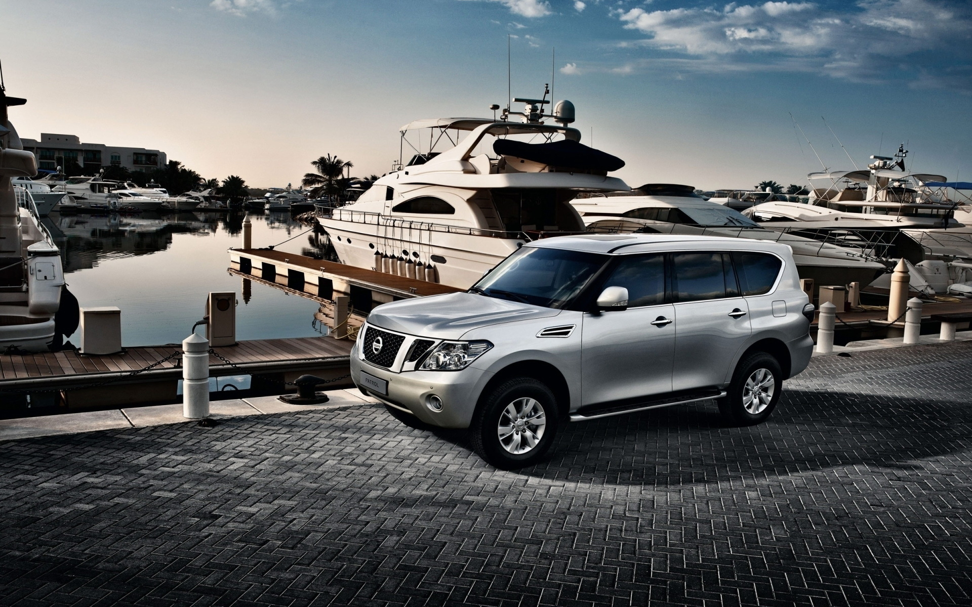 Nissan Patrol Wallpapers And Images - Wallpapers, Pictures, Photos