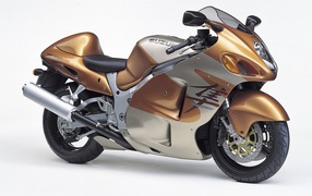 Новый надежный мотоцикл Suzuki  GSX 1300 R
