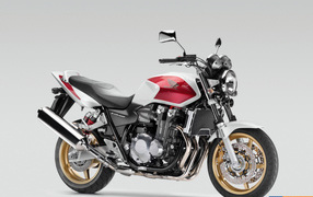 Надежный мотоцикл Suzuki GSF 1250 S