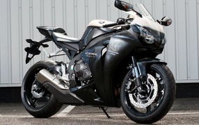 Мотоцикл Honda cbr100rr