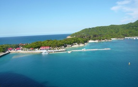 Голубой океан Гаити