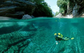 Подводный пловец в Швейцарии