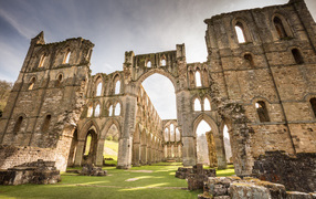 Руины монастыря Ривол Абби, Великобритания  