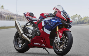 2020 Honda CBR1000RR-R Big Sports Bike Fireblade