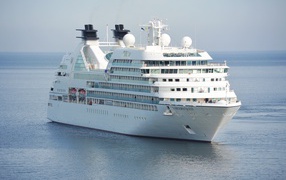 Large multi-deck cruise ship Seabourn Quest