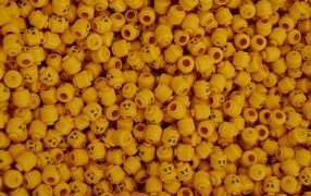 Маленькие желтые фигурки LEGO