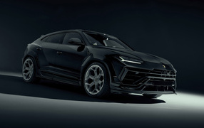 Черный стильный внедорожник Lamborghini Urus