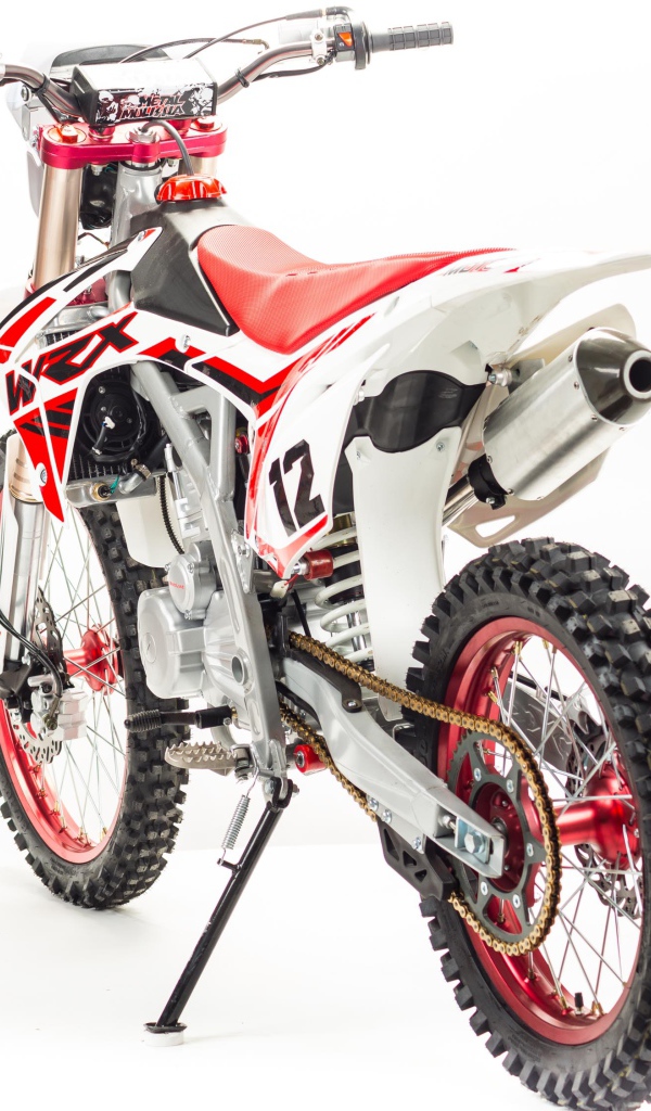 Гоночный спортивный мотоцикл КРОСС WRX250 LITE WFA на белом фоне