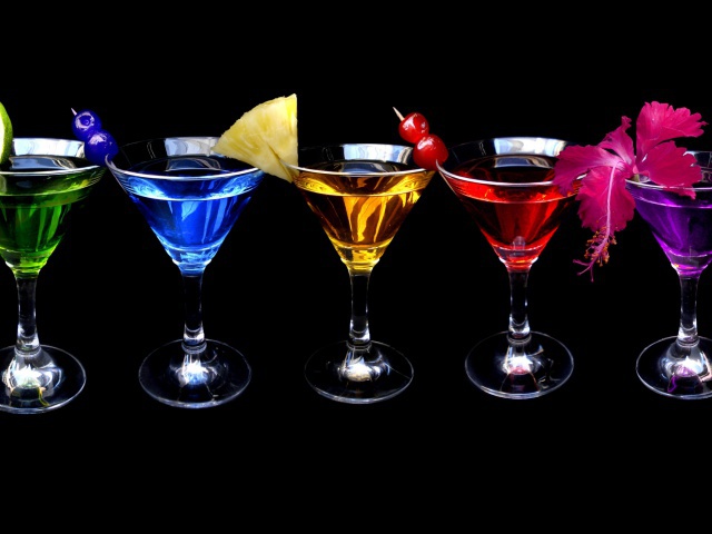 http://www.zastavki.com/pictures/640x480/2012/Food_Drinks_Colorful_cocktails_034388_29.jpg