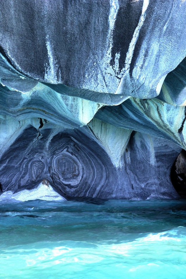 Голубые пещеры в Южной Америке
